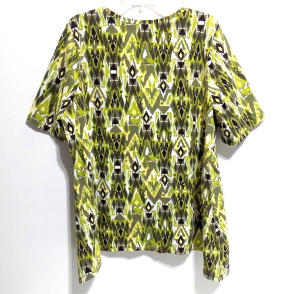 D & Co. Woman's Multicolor Abstract Design Short Sleeve Pullover Top – Size: 1X - Picture 2 of 10